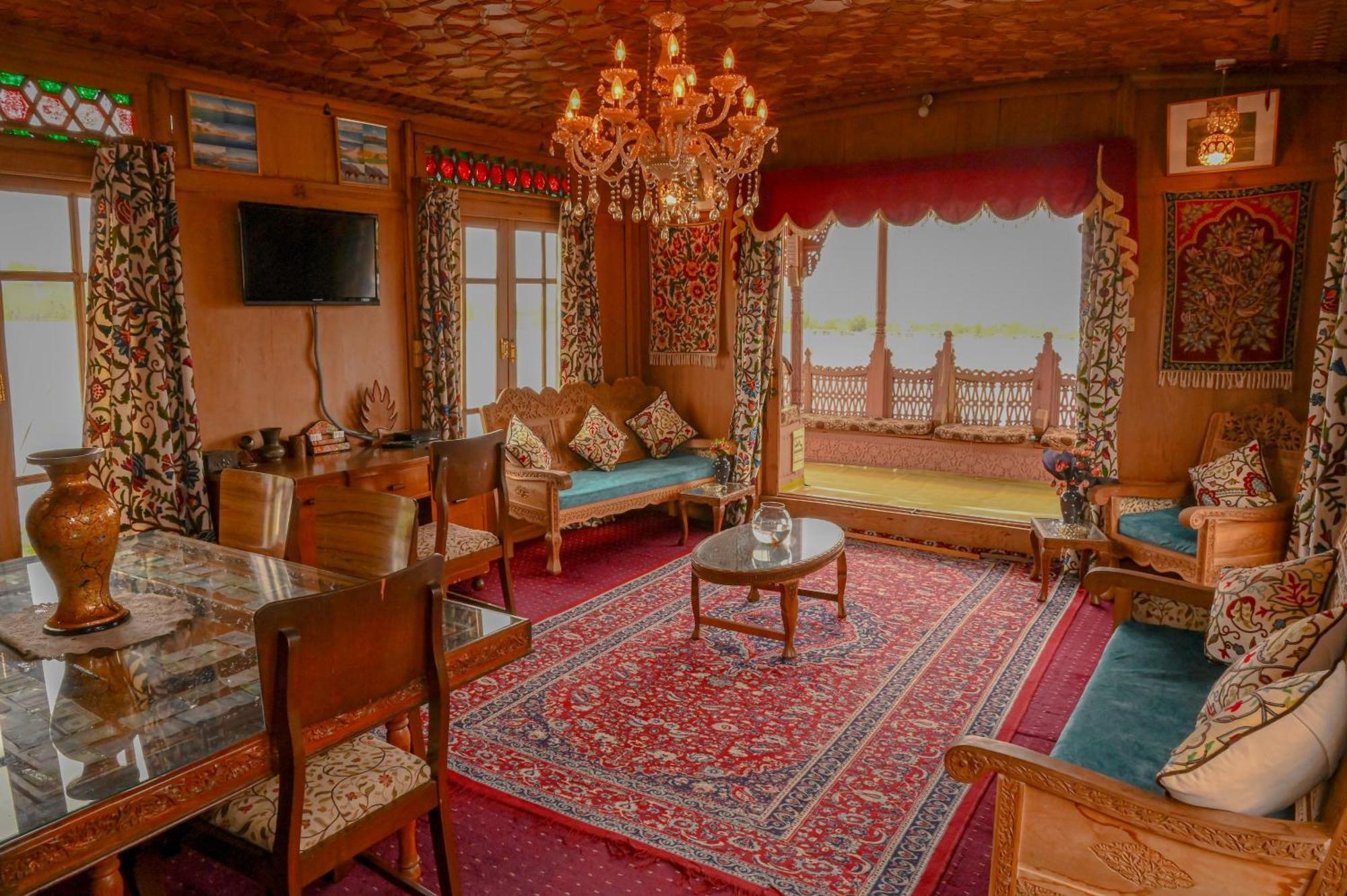 Golden Flower Heritage Houseboat Ξενοδοχείο Nagin Bagh Εξωτερικό φωτογραφία